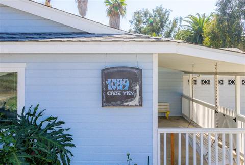 1089 Crest View Rd, Vista, CA 92081 photo 2