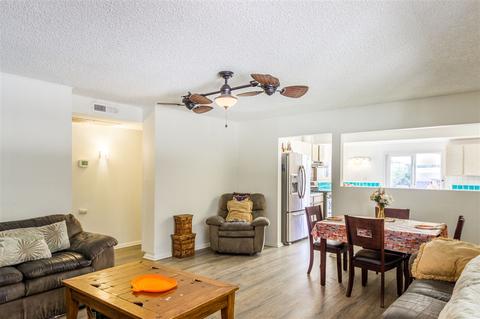 1089 Crest View Rd, Vista, CA 92081 photo 5