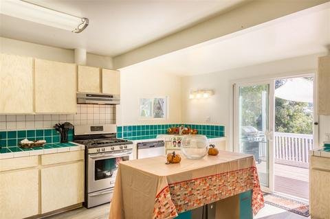 1089 Crest View Rd, Vista, CA 92081 photo 10