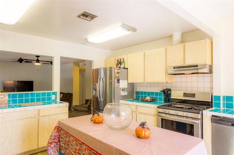 1089 Crest View Rd, Vista, CA 92081 photo 8