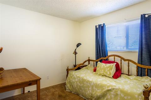 1089 Crest View Rd, Vista, CA 92081 photo 16