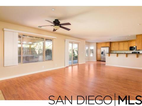 9506 Paseo De Los Castillos, Santee, CA 92071 photo 4