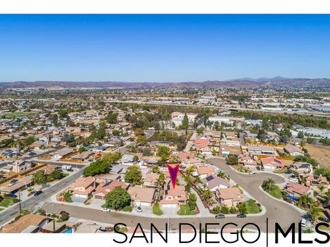 9506 Paseo De Los Castillos, Santee, CA 92071 photo 2