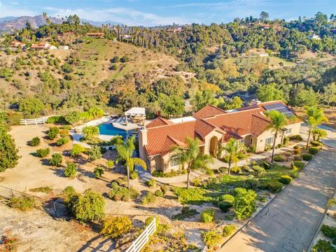 951 River Oaks Ln, Fallbrook, CA 92028 photo 3