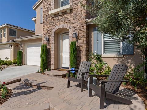 6645 Brookite Ct, Carlsbad, CA 92009 photo 2