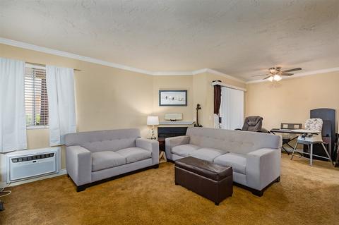 830 Broadway #17, El Cajon, CA 92021 photo 1