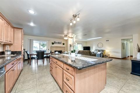 13967 Chancellor Way, Poway, CA 92064 photo 9
