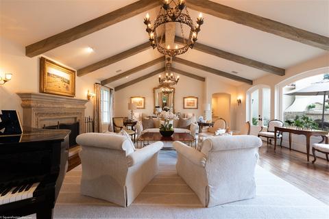6115 Avenida Cresta, La Jolla, CA 92037 photo 5