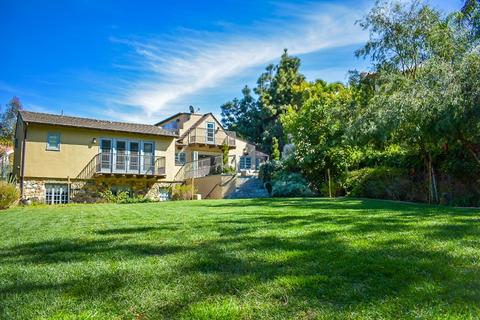 7712 Hillside Dr, La Jolla, CA 92037 photo 5