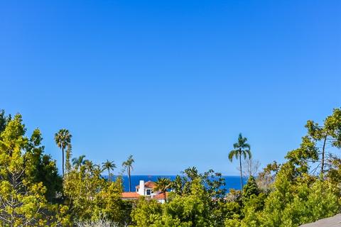 7712 Hillside Dr, La Jolla, CA 92037 photo 4