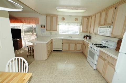 14527 Deverill Dr, El Cajon, CA 92021 photo 4
