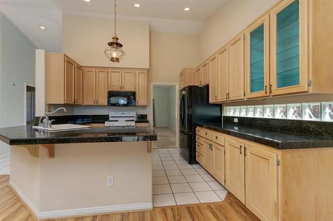 4403 Old River St, Oceanside, CA 92057 photo 4