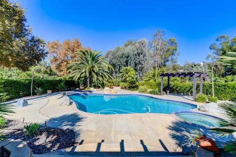 4560 Lake Sycamore Dr, Fallbrook, CA 92028 photo 3