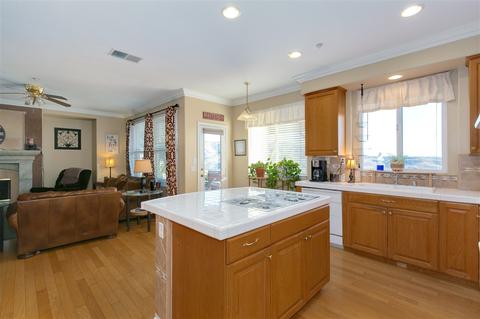9821 Apple St, Spring Valley, CA 91977 photo 9