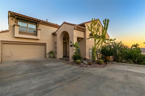 9821 Apple St, Spring Valley, CA 91977 photo 2