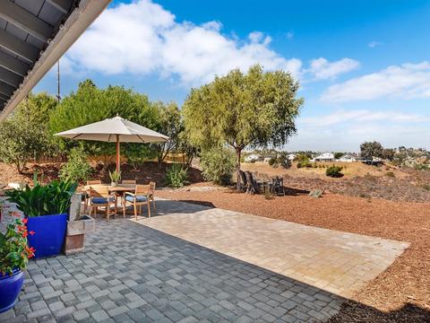 10858 Avenida Roberta, Spring Valley, CA 91978 photo 18
