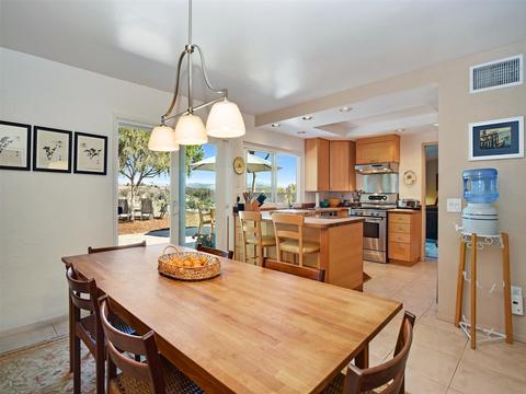10858 Avenida Roberta, Spring Valley, CA 91978 photo 9