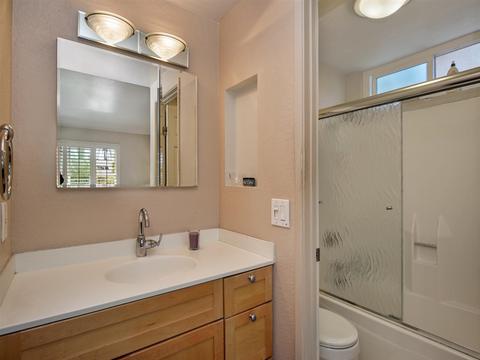 10858 Avenida Roberta, Spring Valley, CA 91978 photo 13