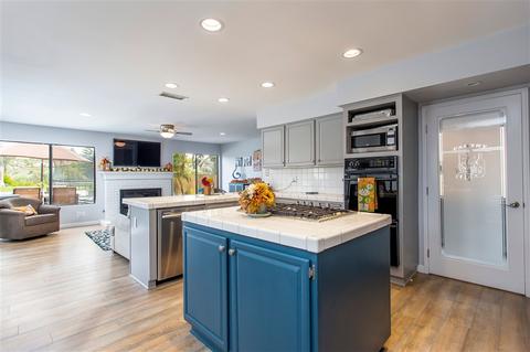 2397 Carriage Cir, Oceanside, CA 92056 photo 9