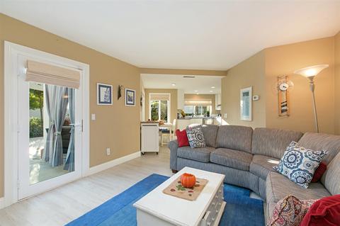 3749 Hillview Way, Oceanside, CA 92056 photo 12