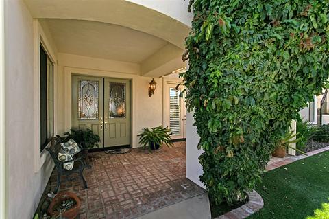 3834 Flowerwood Ln, Fallbrook, CA 92028 photo 2