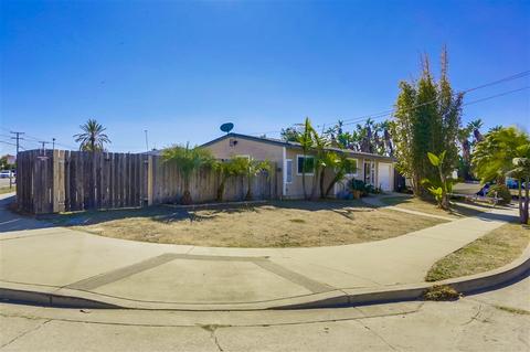 1029 Capistrano Dr, Oceanside, CA 92058 photo 3