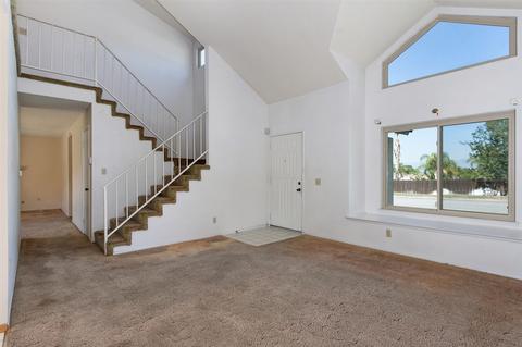 268 Owetzal Ln, Riverside, CA 92507 photo 2