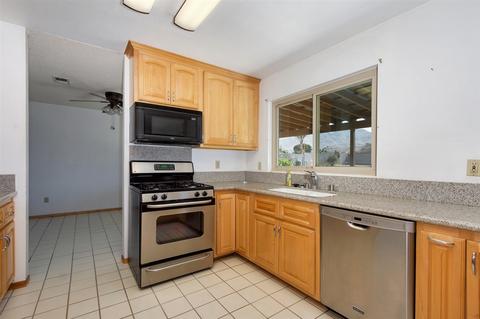 268 Owetzal Ln, Riverside, CA 92507 photo 7