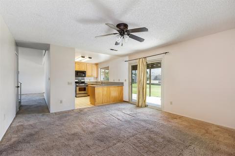268 Owetzal Ln, Riverside, CA 92507 photo 5