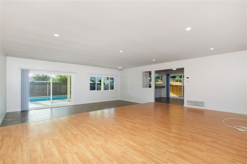 8501 Devos Dr, Santee, CA 92071 photo 3