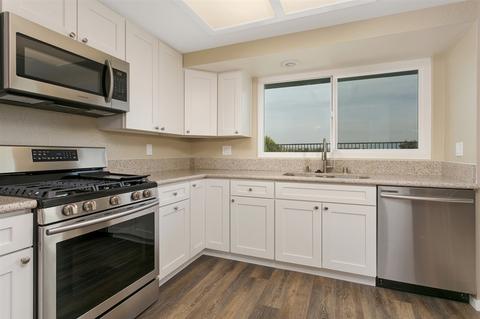 770 Grey Hawk Ct, Oceanside, CA 92057 photo 4