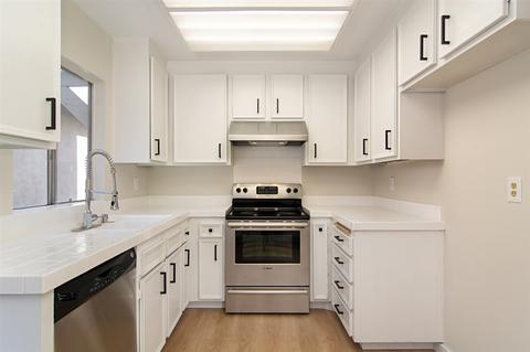 10379 Rochelle Ln, Santee, CA 92071 photo 12
