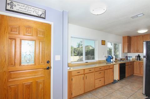 10394 Claudia Ln, Santee, CA 92071 photo 6