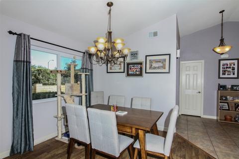 10394 Claudia Ln, Santee, CA 92071 photo 11
