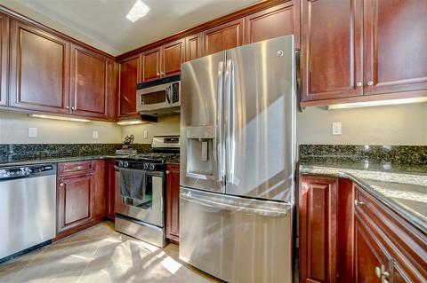 4023 Peninsula, Carlsbad, CA 92010 photo 2
