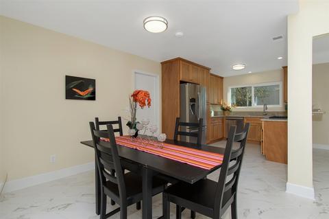 3261 Camarillo Ave, Oceanside, CA 92056 photo 5