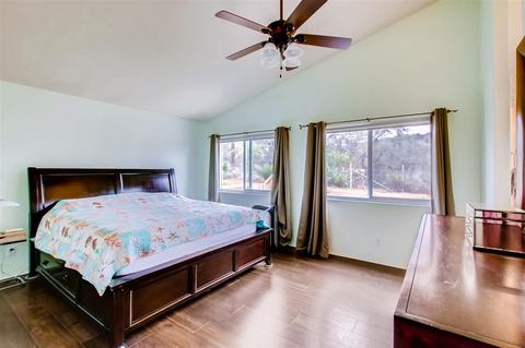 1954 Tecate Gln, Escondido, CA 92029 photo 16