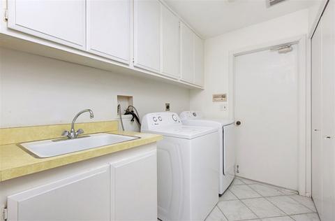 8215 Caminito Lacayo, La Jolla, CA 92037 photo 20