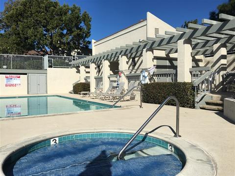 8215 Caminito Lacayo, La Jolla, CA 92037 photo 24