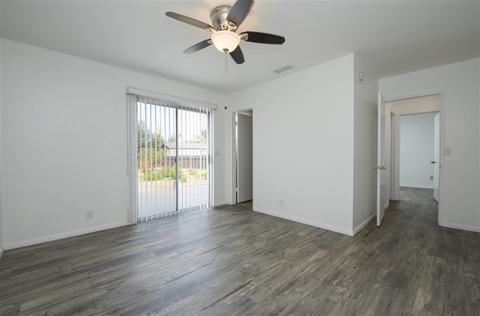 725 G St, Ramona, CA 92065 photo 9