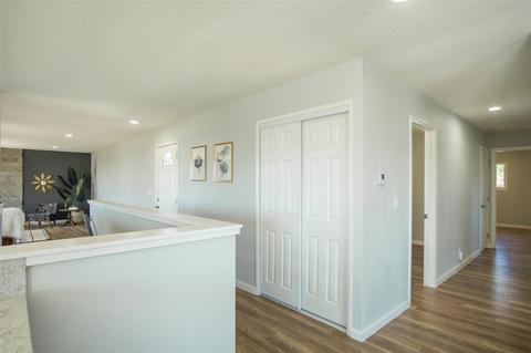2268 Esplendido Ave, Vista, CA 92084 photo 8