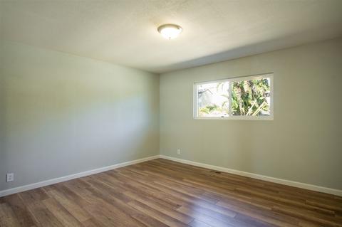 2268 Esplendido Ave, Vista, CA 92084 photo 14