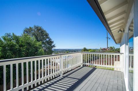 2268 Esplendido Ave, Vista, CA 92084 photo 17