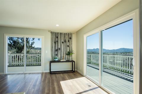 2268 Esplendido Ave, Vista, CA 92084 photo 11