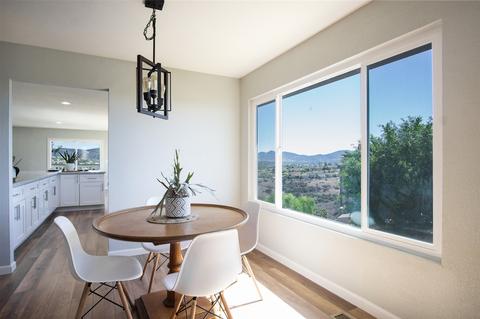 2268 Esplendido Ave, Vista, CA 92084 photo 6