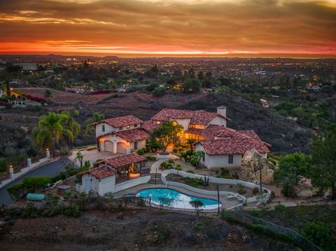 2120 Elevado Rd, Vista, CA 92084 photo 1