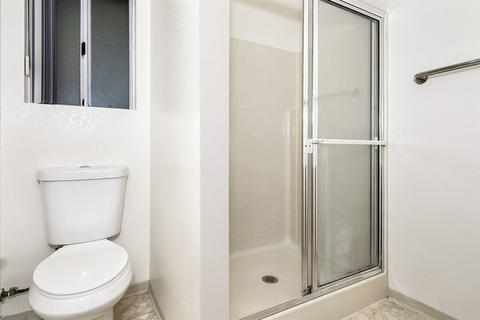 569 E St #19, Chula Vista, CA 91910 photo 9