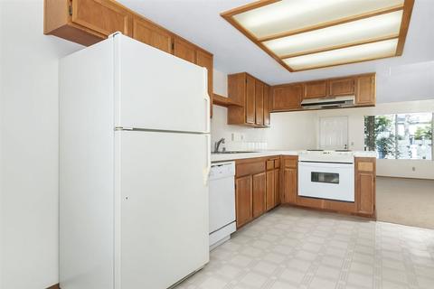 569 E St #19, Chula Vista, CA 91910 photo 4