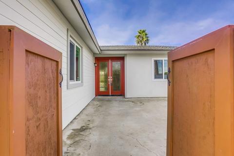 659 Parker St, Oceanside, CA 92057 photo 4