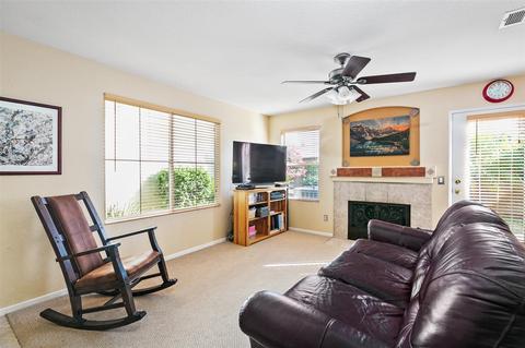 223 Cedar Gln, Escondido, CA 92025 photo 5